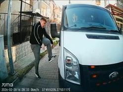 Trafikte tartıştığı kişinin kamyonetinin camını yumruklayan saldırgana 240 bin lira ceza