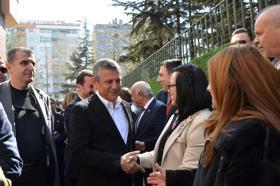 Özgür Özel, Eskişehir CHP İl Başkanlığını ziyaret etti