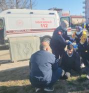 Öğrenci servisi ile hafif ticari araç çarpıştı: 2 yaralı