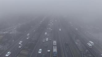 Haliç'te etkili olan sis havadan görüntülendi