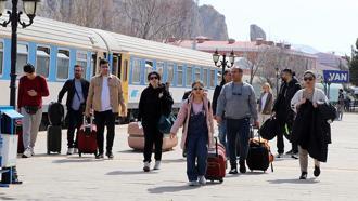 İran’a saldırı Van turizmini etkiledi; otellerdeki doluluk yüzde 10'a düştü