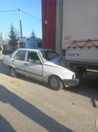 Otomobil park halindeki TIR’a çarptı: 1 yaralı