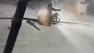 Hatay’da bir evin kurşunlanma anı kamerada