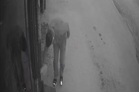 Bursa’da pizza zincirinin eski çalışanı 2 şubeyi kundakladı; o anlar kamerada