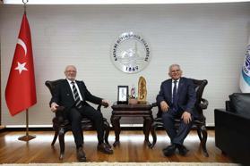 AK Parti Genel Başkanvekili Elitaş’tan Başkan Büyükkılıç’a ziyaret