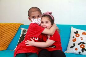 Lösemili Çınar, kardeşinden yapılan ilik nakliyle hayata tutundu