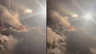 Kars'ta ekiplerin 3 metrelik karla zorlu mücadelesi