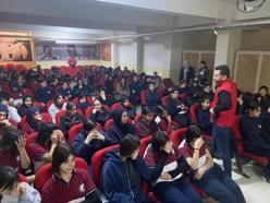 Hatay emniyeti, gençleri bilgilendirdi