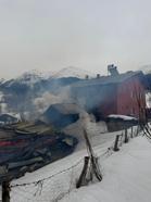 Artvin’de yangın: 1 ev, 2 ahır ve 1 ambar küle döndü