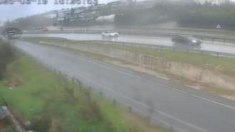 Büyükçekmece D-100 Karayolu'nda midibüs devrildi; 1 ölü 9 yaralı