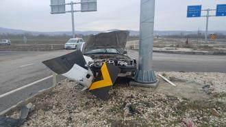 Çorum'da iki otomobil çarpıştı: 6 yaralı