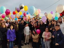 Kampanyası tamamlanan SMA hastası Alya için balonlar gökyüzüne bırakıldı