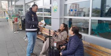 Narkotik polisi vatandaşları bilgilendirdi