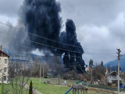 Yangın çıkan depoda zarar oluştu