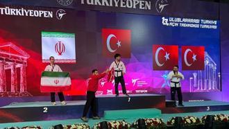 Bursalı milli tekvandocu Antalya'daki turnuvada poomsae kategorisinde şampiyon oldu