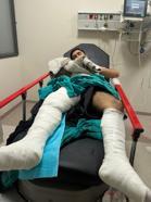 Silikon maskeli saldırganlar zorla girdikleri evde kurşun yağdırdı: Anne ve oğlu yaralandı/ Ek fotoğraflar