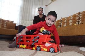 Annesi, DMD ve otizm teşhisi konulan Aren’in doktor olduğunu görmek istiyor