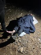 Bacağı kırılan dağcı ile arkadaşları, askeri helikopterle kurtarıldı