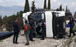 Devrilen TIR'ın sürücüsü alkollü çıktı