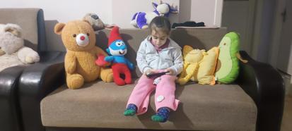 5 yaşındaki Polen, 2 yıldır burnunda tırnak makası zinciriyle yaşamış