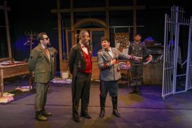 AŞT Dünya Tiyatro Günü'nü üç ayrı sahnede üç farklı oyunda kutladı