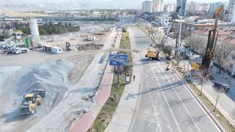 Kartal kavşağında çalışmalar sürüyor