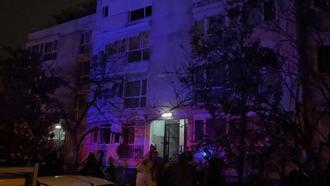 Beşiktaş'ta 4 katlı binada yangın: 2 kişi dumandan etkilendi