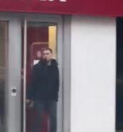 Beşiktaş'ta silahlı banka soygunu girişimi; güvenliğin boğazına bıçak dayayıp silahını aldı