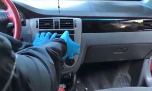 Uyuşturucuyu teybin arka bölümüne gizlemişler; 3 gözaltı