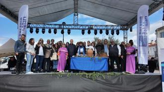 Foça’nın yerel balıkları festivalle tanıtıldı