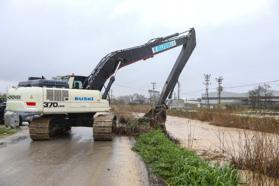 Bursa Büyükşehir Belediyesi ekipleri olumsuz hava koşullarına karşı seferber oldu
