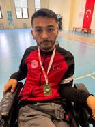 Yıllarca evden çıkmayan bedensel engelli Yücel, tanıştığı boccede stil geliştirip Türkiye şampiyonu oldu