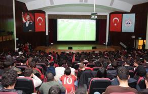 ERÜ'de milli maç coşkusu