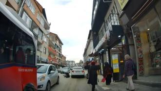 Yayaya çarptıktan sonra şoför değiştirip uzaklaştılar