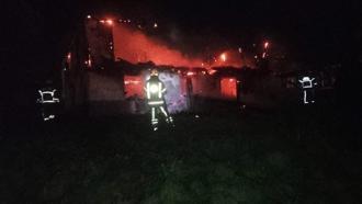 Bursa'da 2 katlı ev alev alev yandı