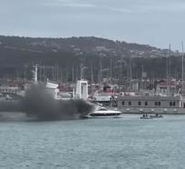 İzmir'de motoryat yangını