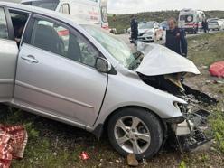 TIR ve otomobil çarpıştı: 2 yaralı