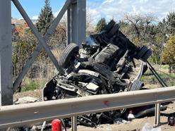 Ankara'da özel halk minibüsü, üst geçidin ayağına çarptı: 5 ölü, 14 yaralı (2)