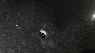 Bursa'da seyir halindeki otomobile mermi isabet etti