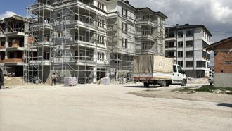 Kütahya’da iskeleden düşen 2 işçi yaralandı