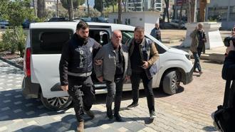 Belediyeye ait yerel ürün satış mağazası kurşunlandı, eski başkan tutuklandı