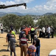 Traktör bahçeye devrildi, sürücüsü hayatını kaybetti