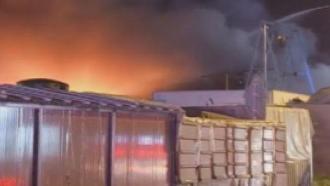 Tuzla'da kumaş fabrikasında çıkan yangın söndürüldü