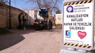 ASAT'tan Kaleiçi'nde kanalizasyon hattı temizliği