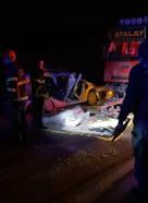 Otomobil ile kamyon çarpıştı: 1 ölü, 4 yaralı