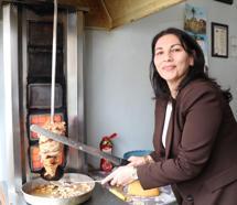 İlçede esnafın Fatma başkanının sloganı: Kadın eli, güçlü yönetim