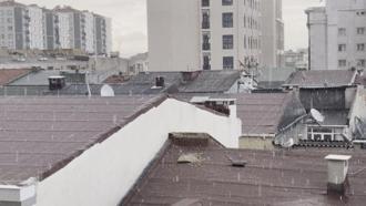 İstanbul'da bazı ilçelerde dolu etkili oldu