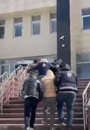 Kars'ta durdurulan hafif ticari araçtan 6 kaçak göçmen çıktı