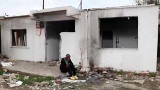 Felç geçiren kamyon şoförü, sokakta yaşam mücadelesi veriyor