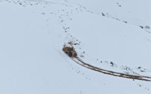 Van'da kardan kapanan 93 yerleşim yerinin 39'u ulaşıma açıldı